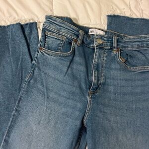 Zara cropped flair jeans medium wash